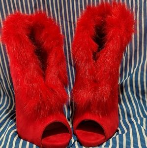 🍒♥️ Red fur heels NEW SHOES 😎👟 NEW SHOES 😎👟 NEW SHOES 😎👟👟👟👟👟👟👟👟👟